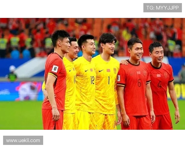 国足迎战中国香港:客队剑指破门保平,边路对决暗藏玄机