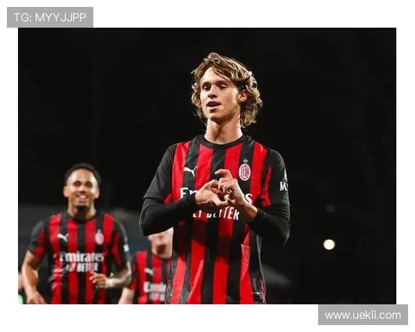 罗马诺确认：科莫 1400 万欧签下阿尔克马尔 19 岁天才边锋阿达伊